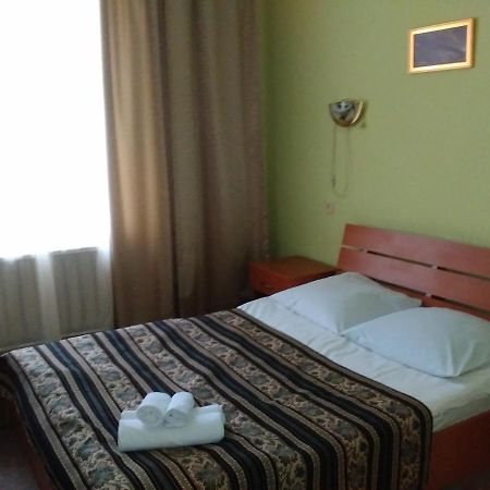 Kolos Hotel Obolon Киев Екстериор снимка