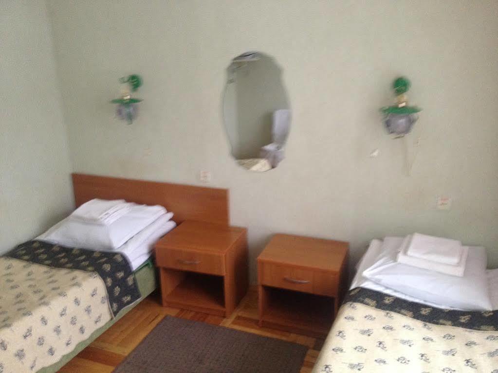 Kolos Hotel Obolon Киев Екстериор снимка