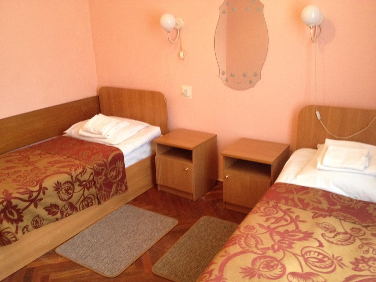 Kolos Hotel Obolon Киев Екстериор снимка