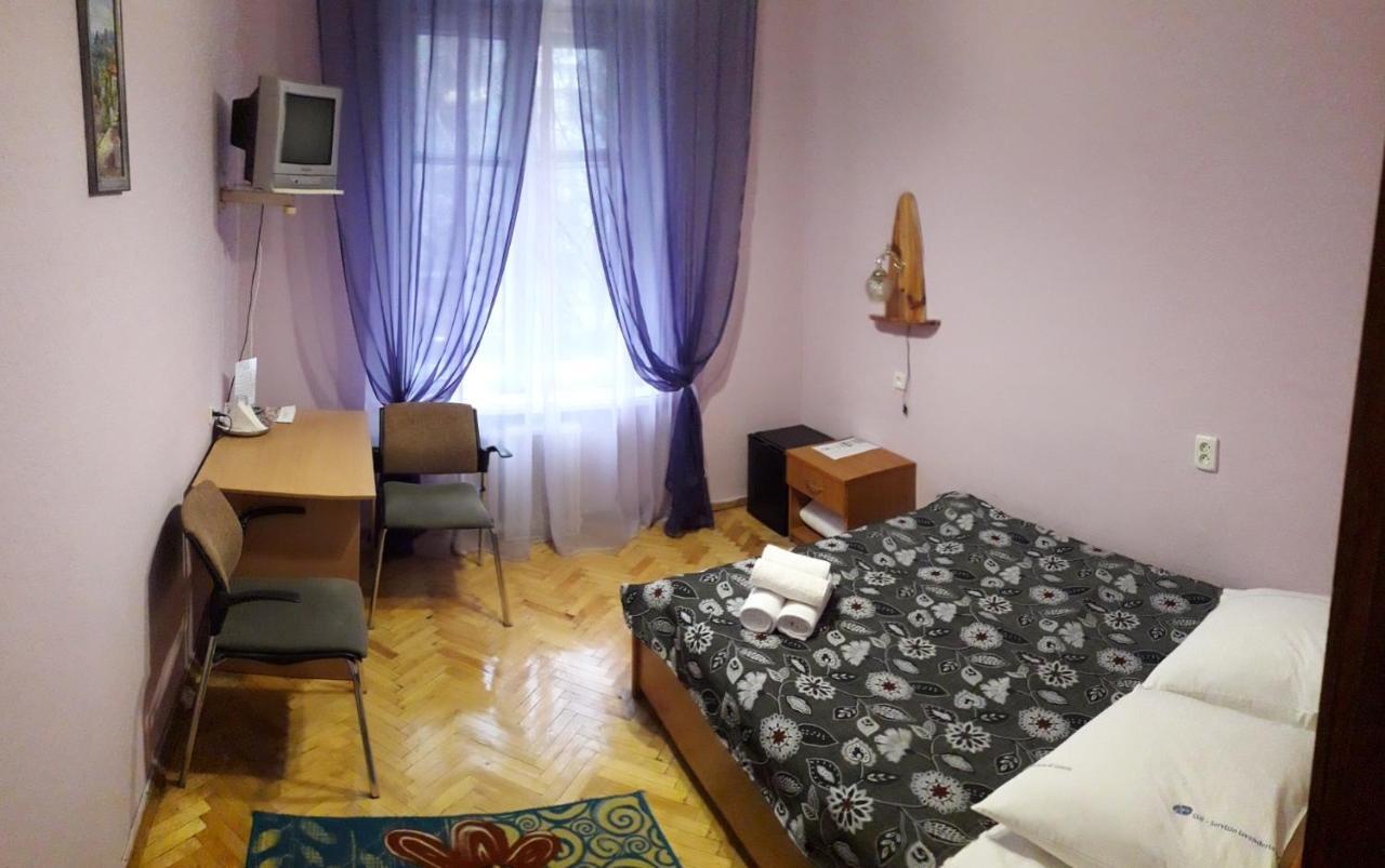 Kolos Hotel Obolon Киев Екстериор снимка