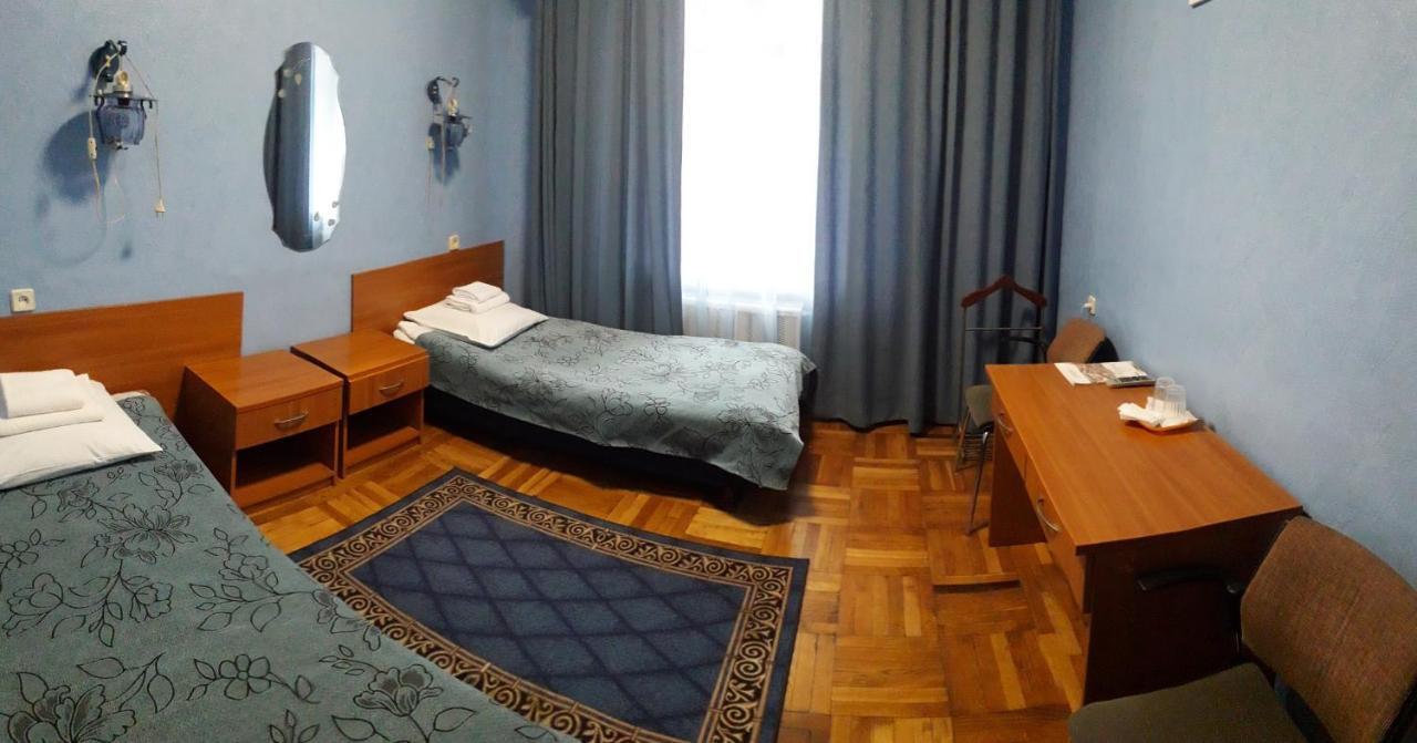 Kolos Hotel Obolon Киев Екстериор снимка