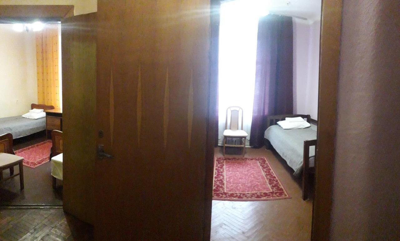 Kolos Hotel Obolon Киев Екстериор снимка