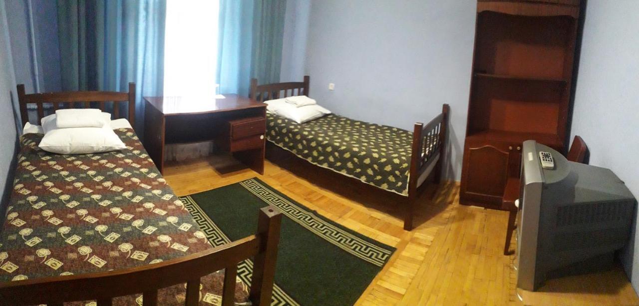 Kolos Hotel Obolon Киев Екстериор снимка