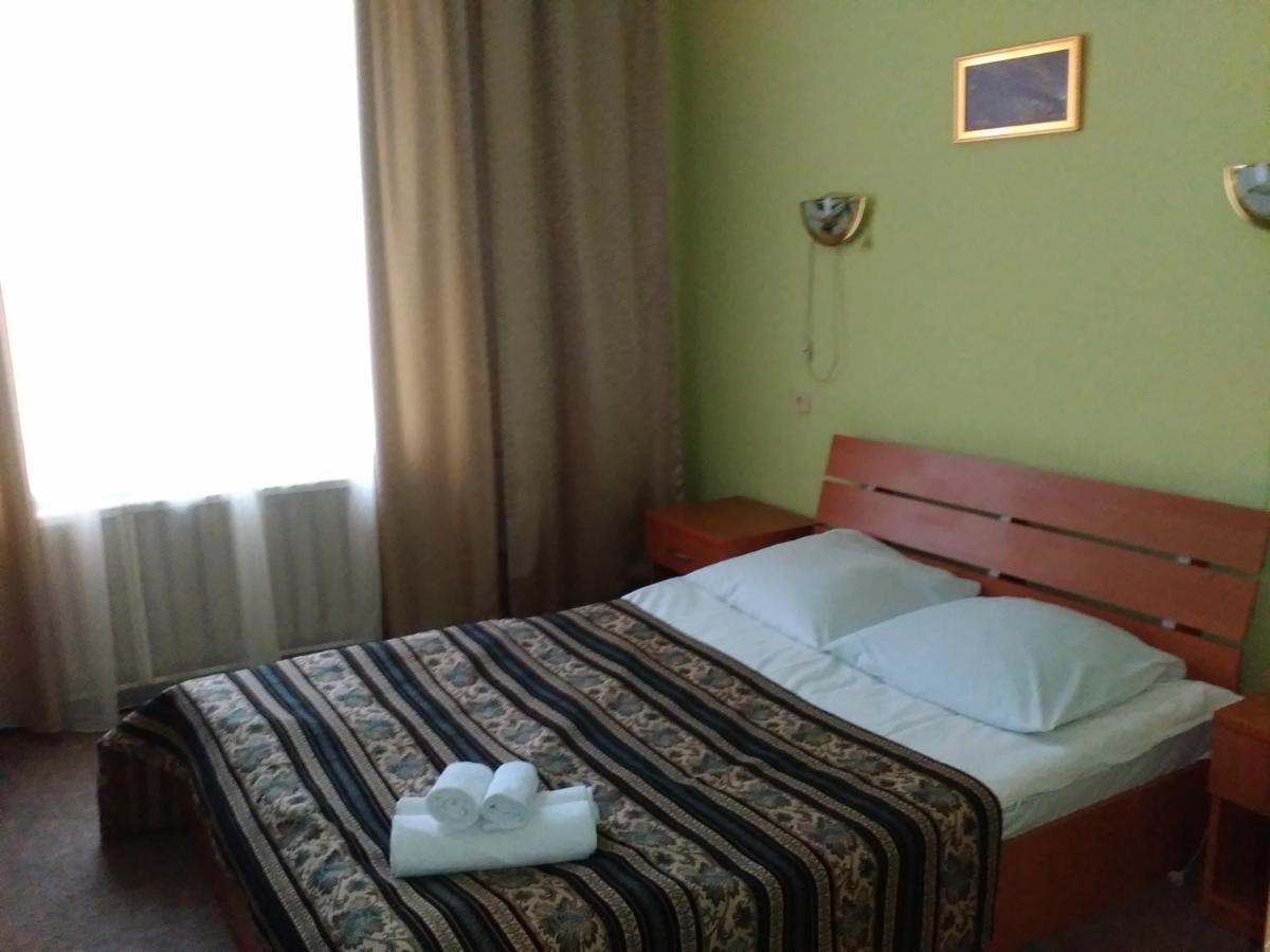 Kolos Hotel Obolon Киев Екстериор снимка