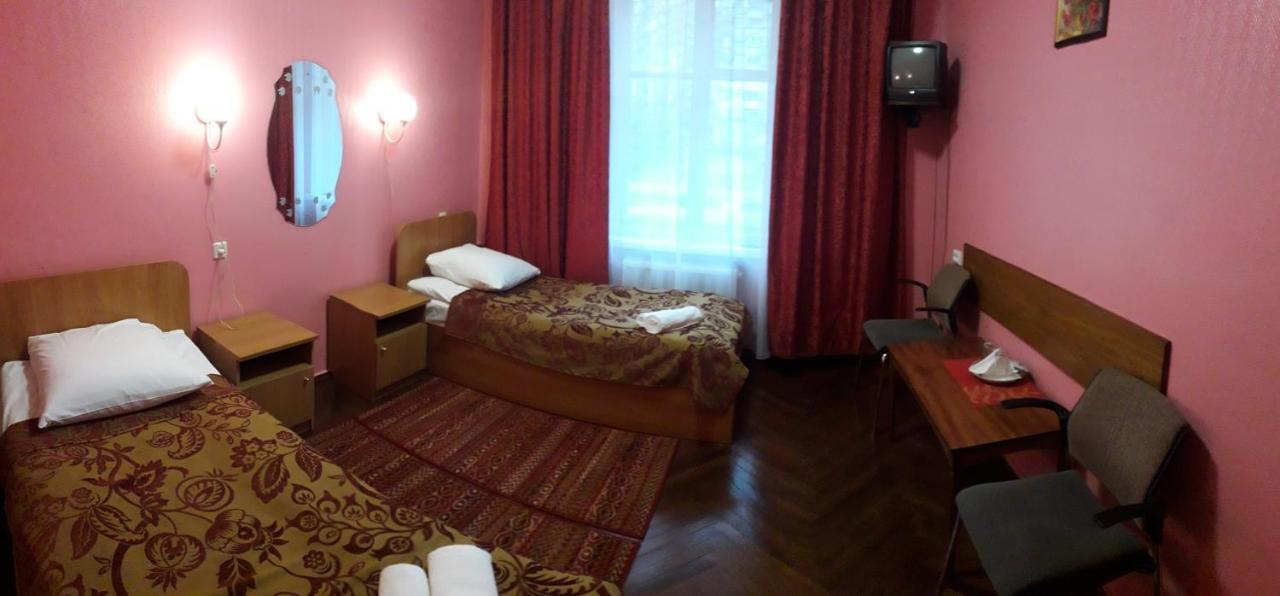 Kolos Hotel Obolon Киев Екстериор снимка